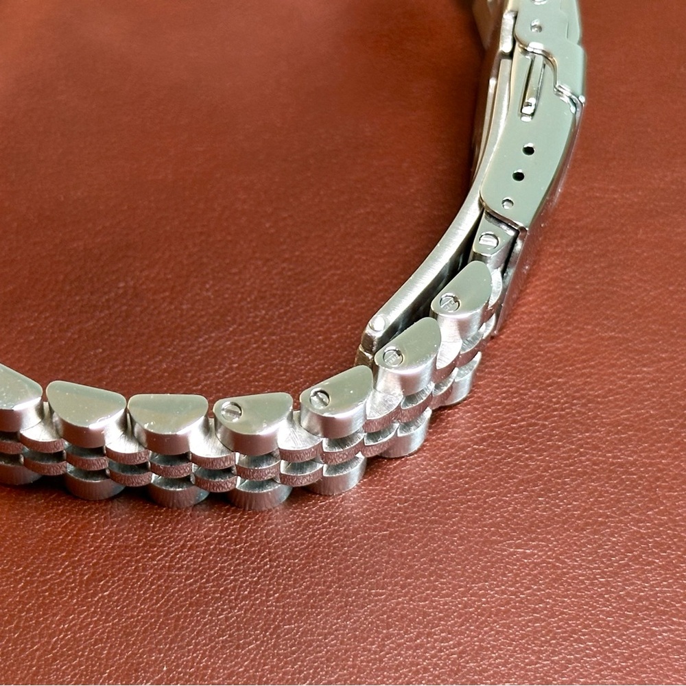 Seiko SRPE51 - Seiko5 40mm brushed bezel on Islander Jubilee - Picture 7 of 16